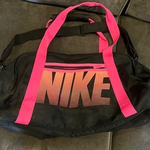 Used Nike duffel bag